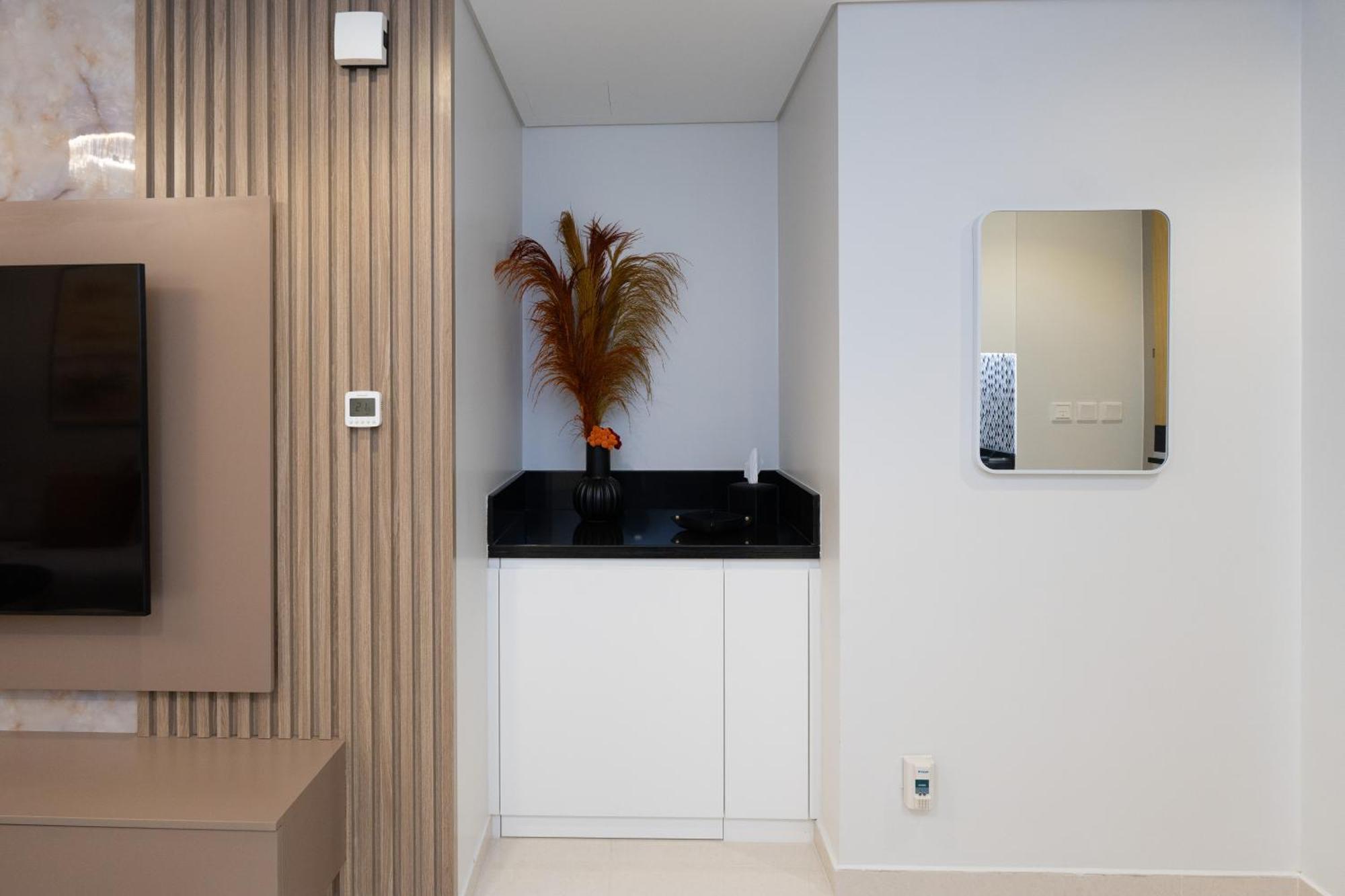 Keyrock Living - Family 2br Cozy In Business Bay - Aykon Tower Apartment