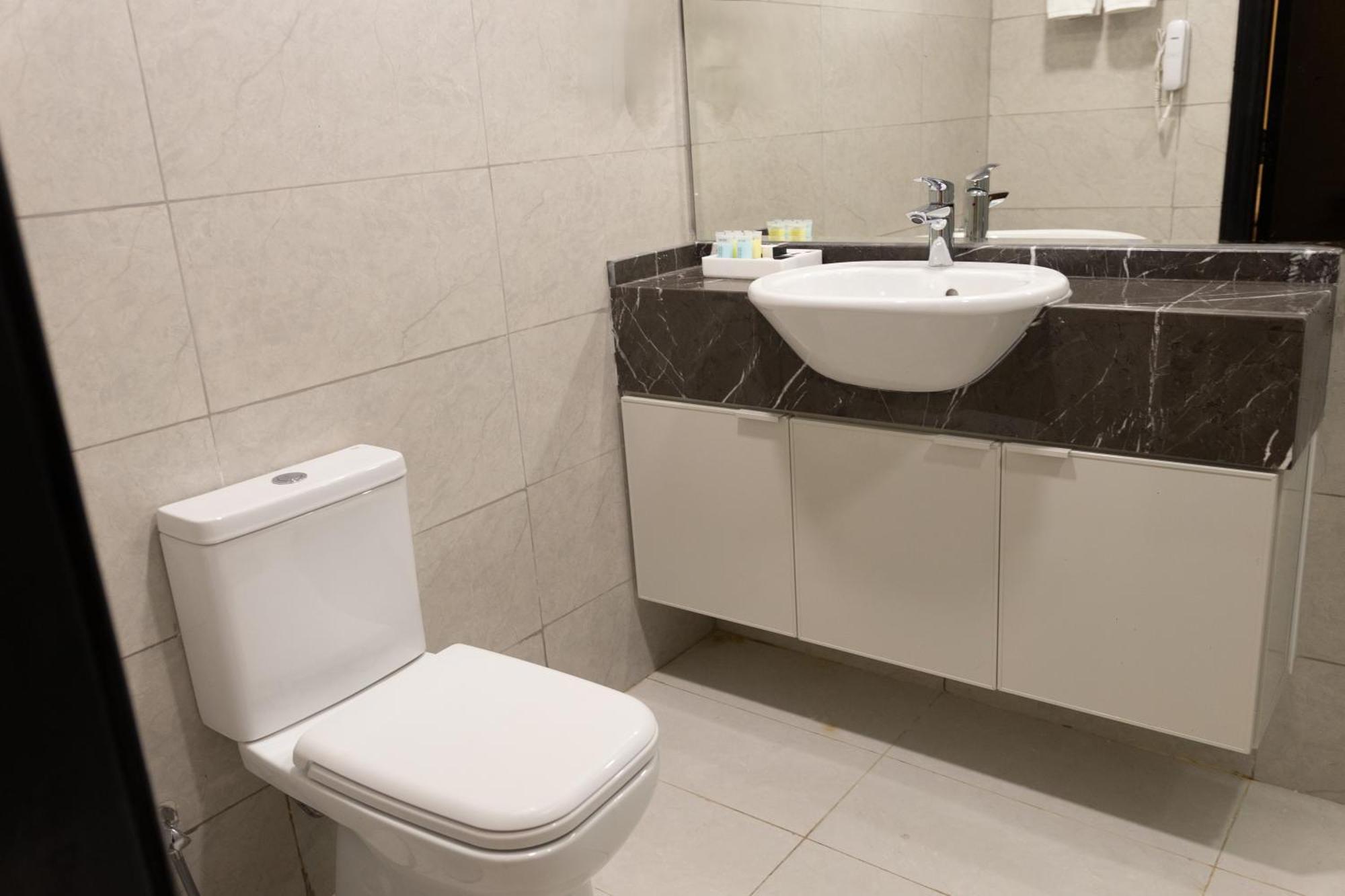 Hotel Vendome Plaza
