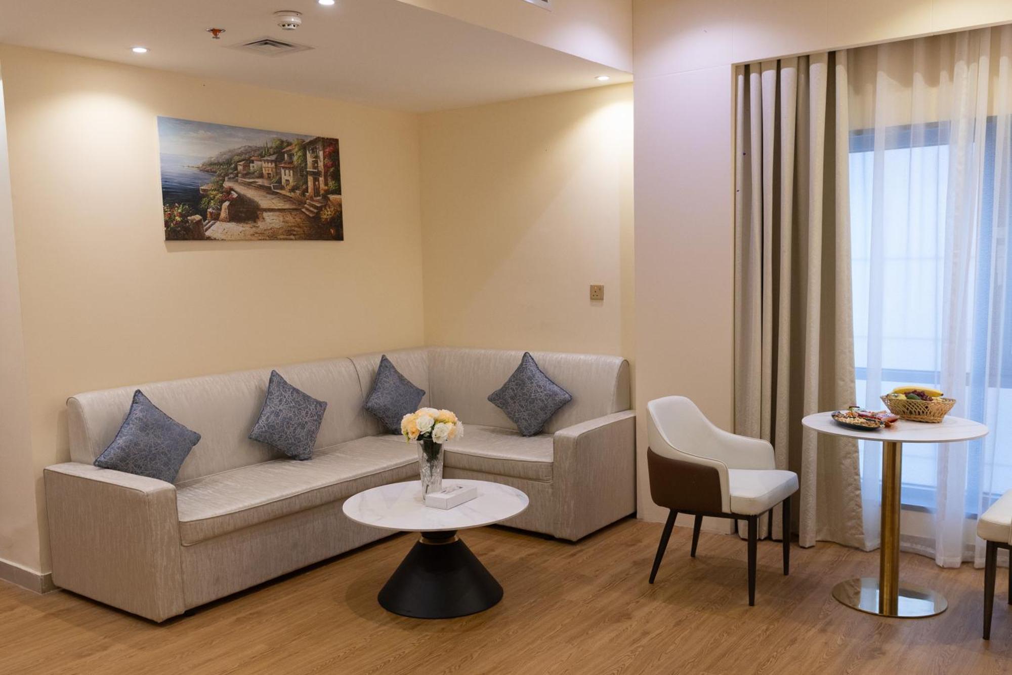 Hotel Vendome Plaza 3*