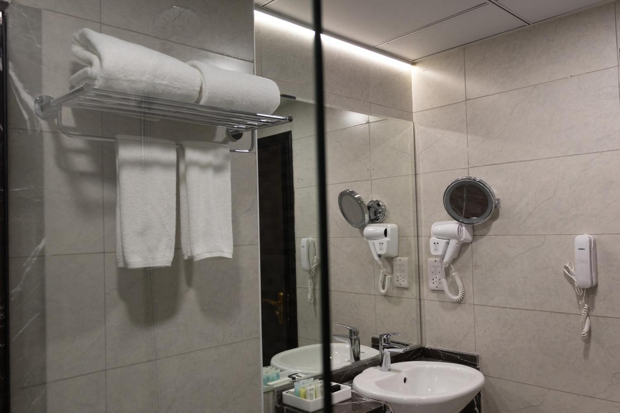 Vendome Plaza 3*