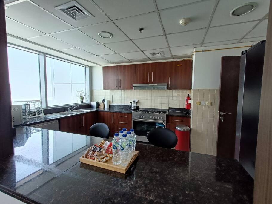 Quill - Canal View Spacious 3 Bedroom *