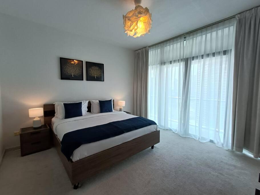 Quill - Canal View Spacious 3 Bedroom *
