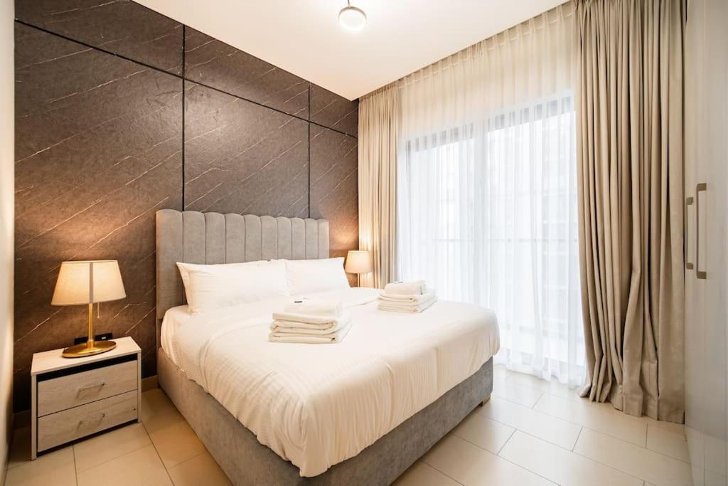 Quiet High-rise 1br - Free Baby Gear, Downtown Close Daire
