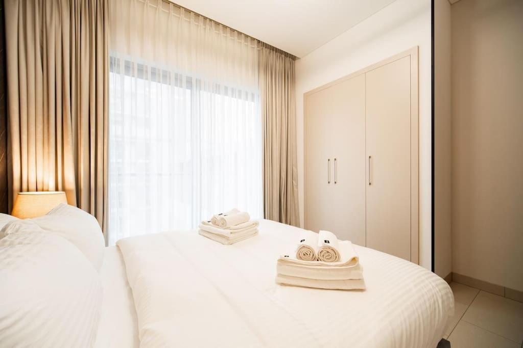 Quiet High-rise 1br - Free Baby Gear, Downtown Close Daire *