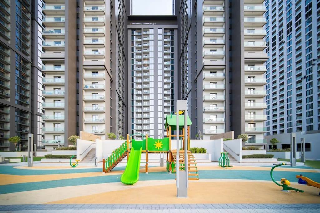 Daire Quiet High-rise 1br - Free Baby Gear, Downtown Close
