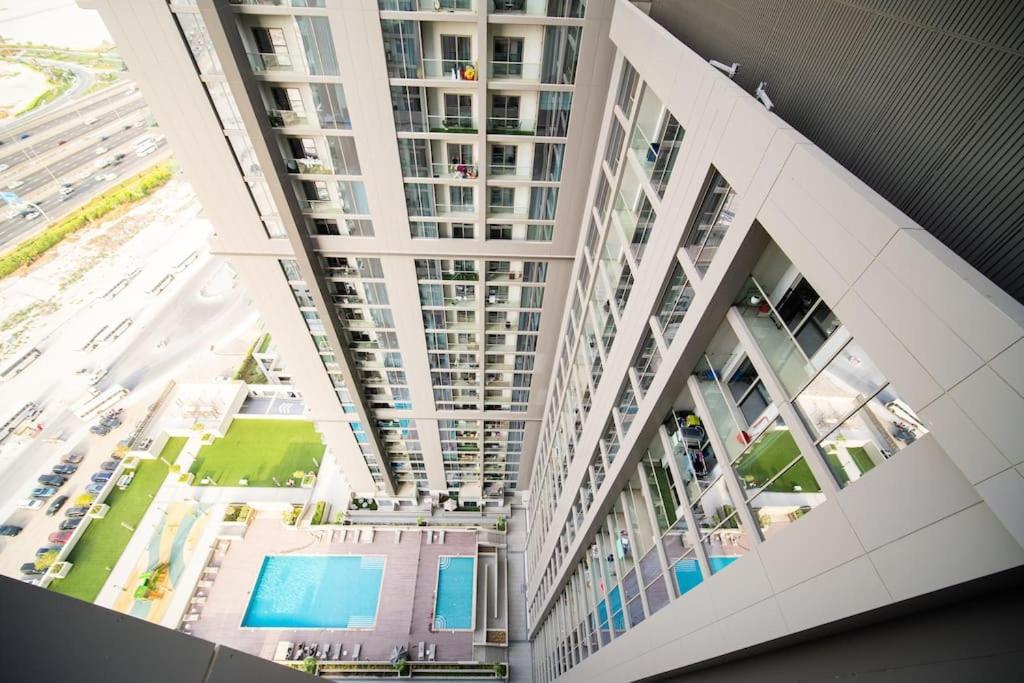 Quiet High-rise 1br - Free Baby Gear, Downtown Close Daire