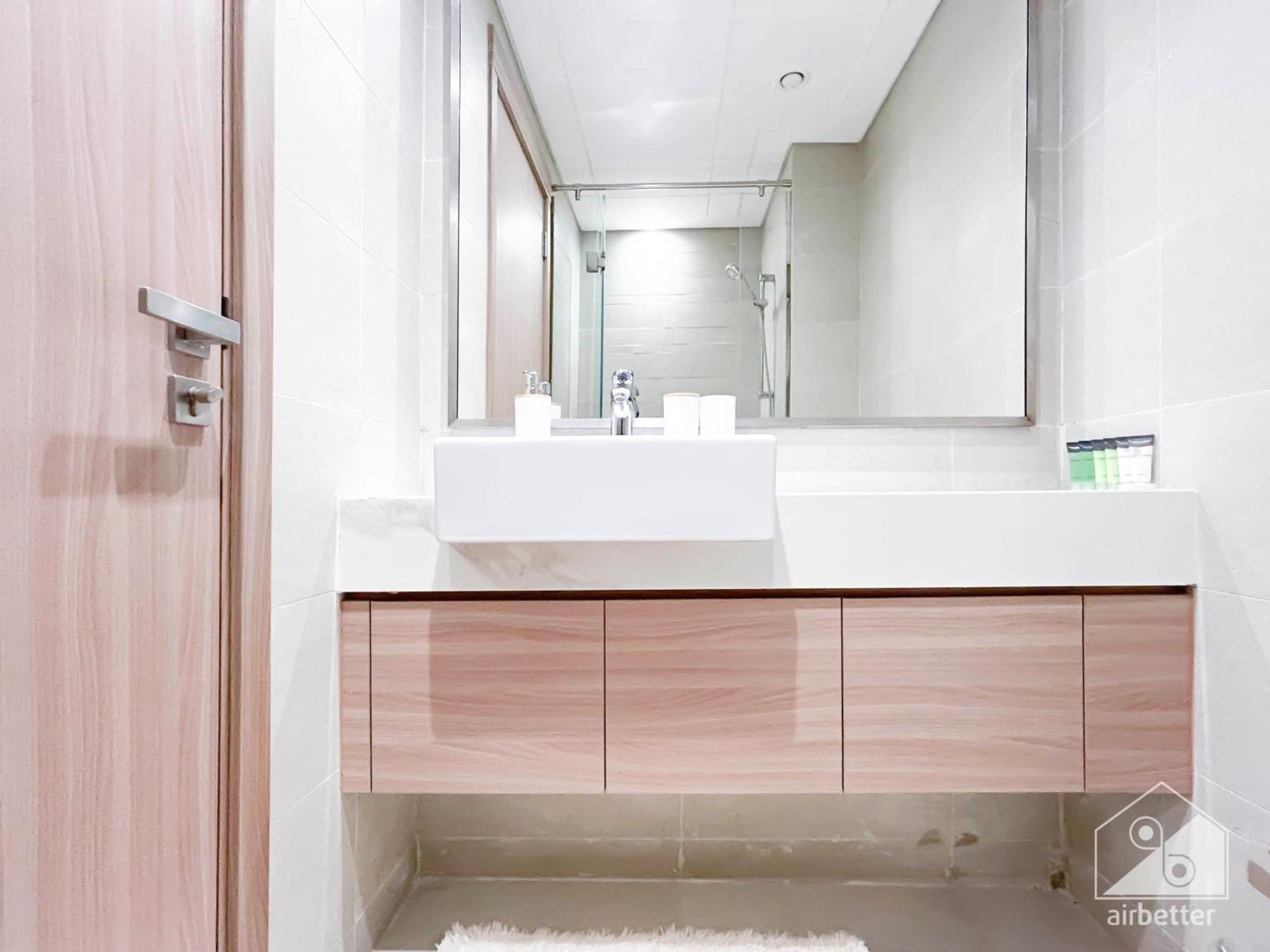 Stunning With A Spacious Balcony In Meydan Apartment *