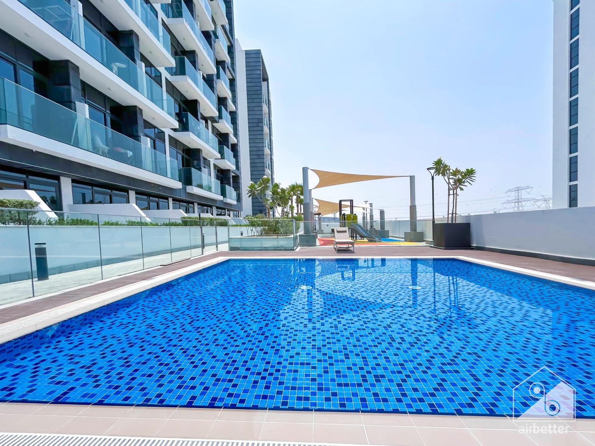 Stunning With A Spacious Balcony In Meydan Dubai