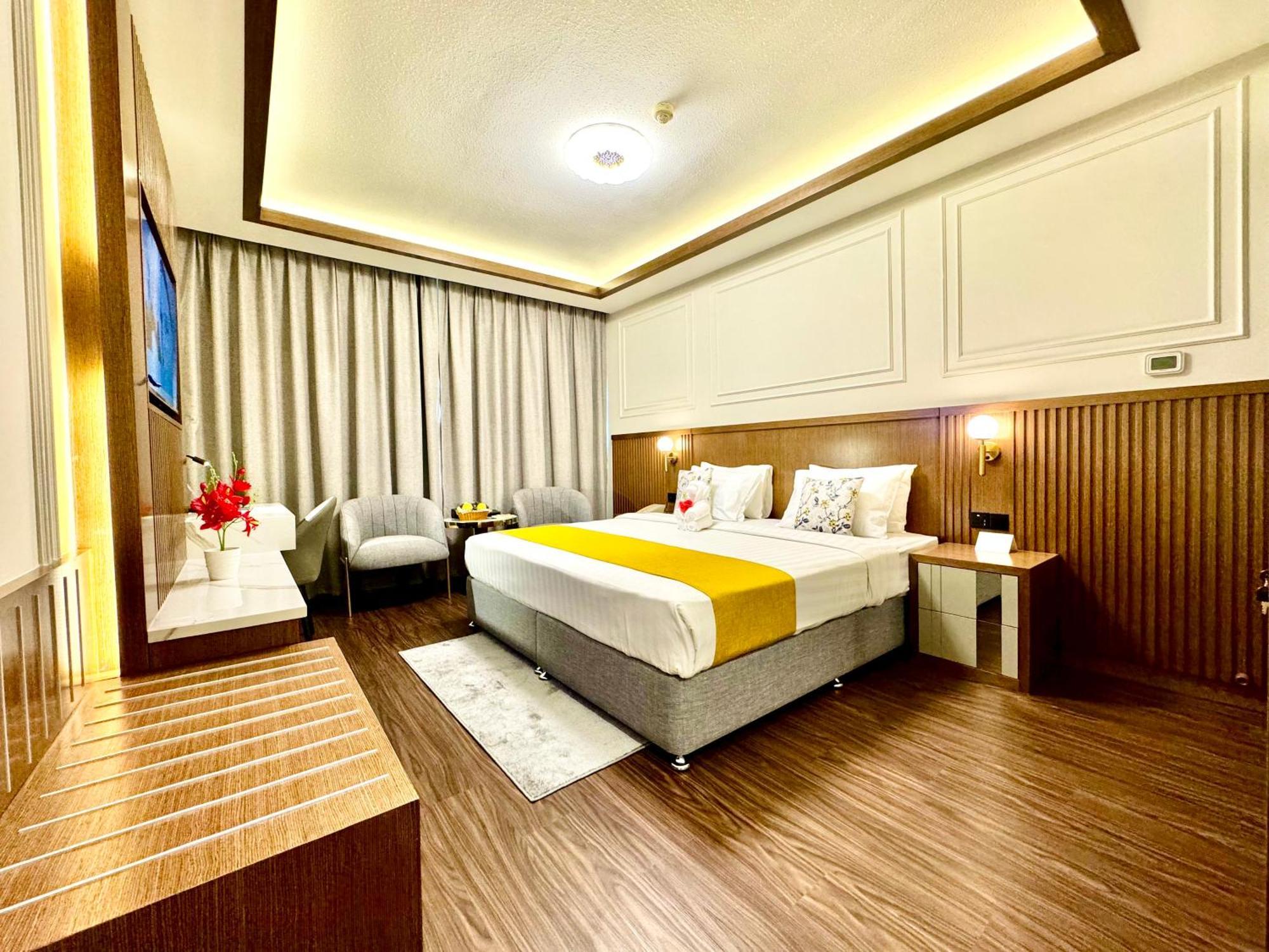 Hotel Fortune Plaza Hotel, Airport 3*