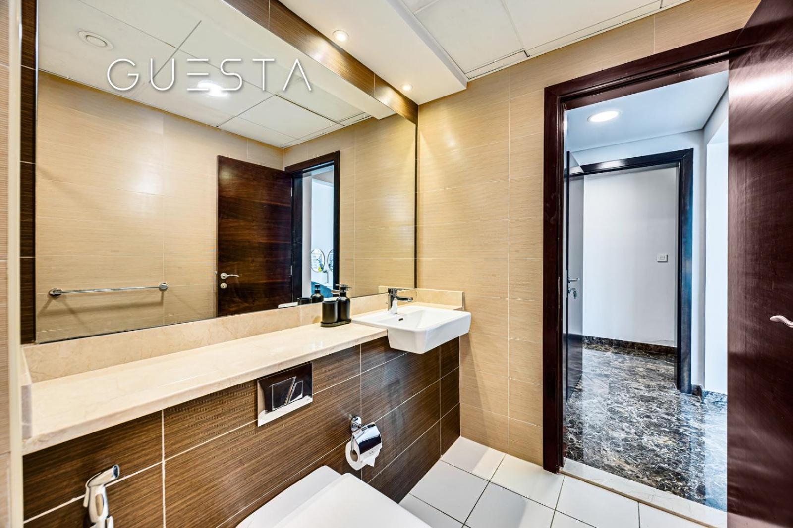 Apartment Sparkle Tower, Marina