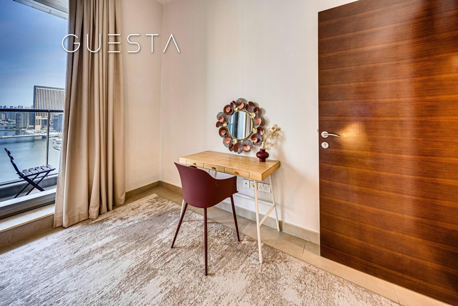 Apartment Sparkle Tower, Marina