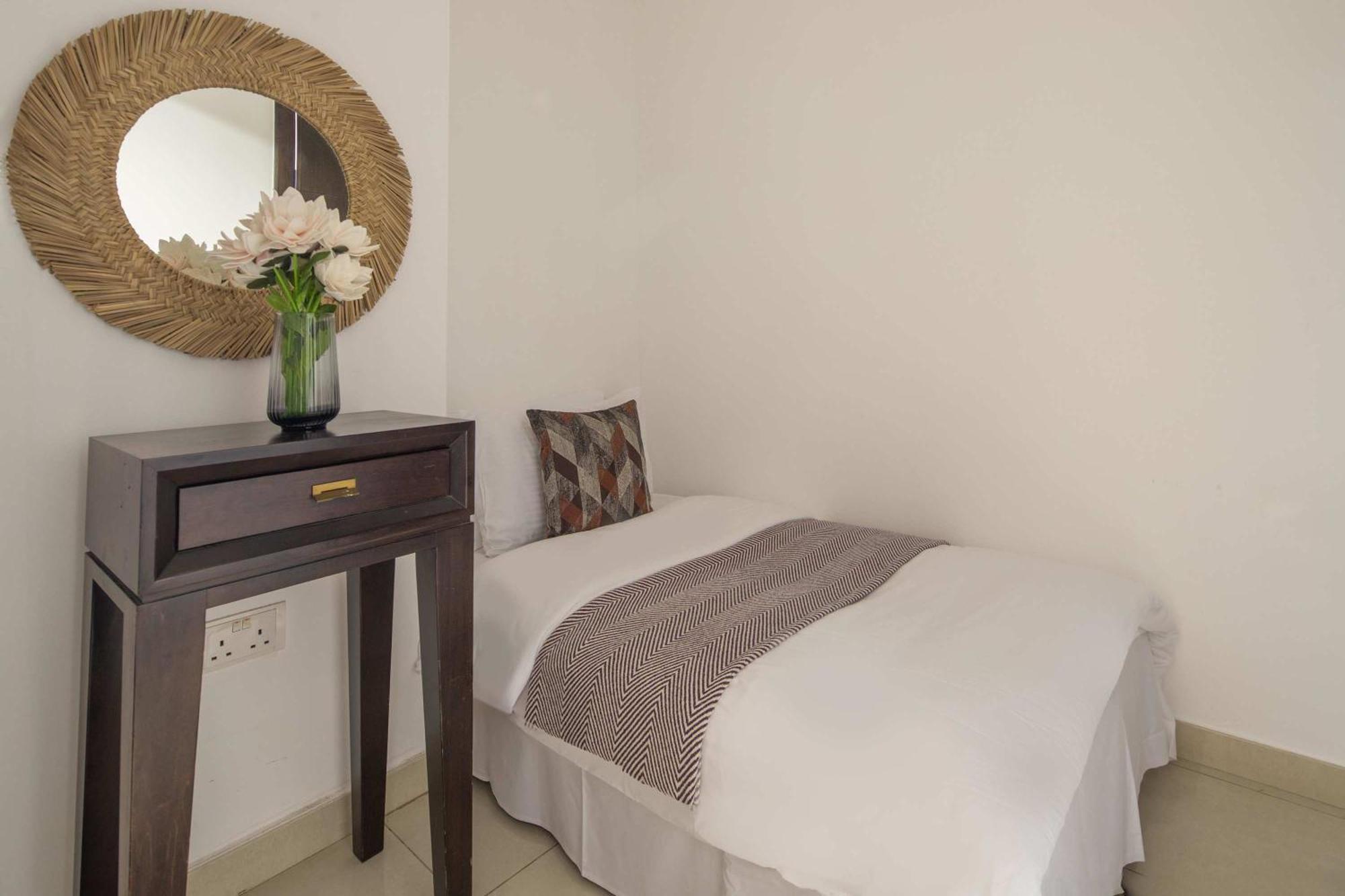 Apartamento Frank Porter - Bay West 2