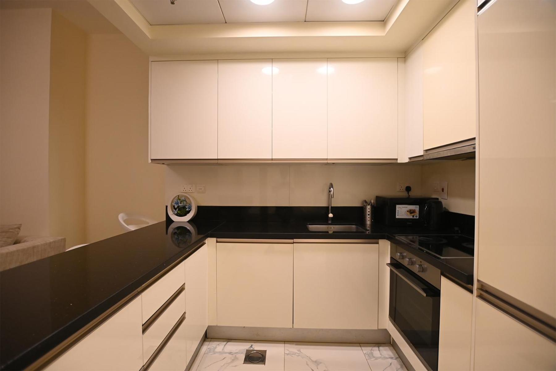 Brown Stone - Canal View Five Star Daire *