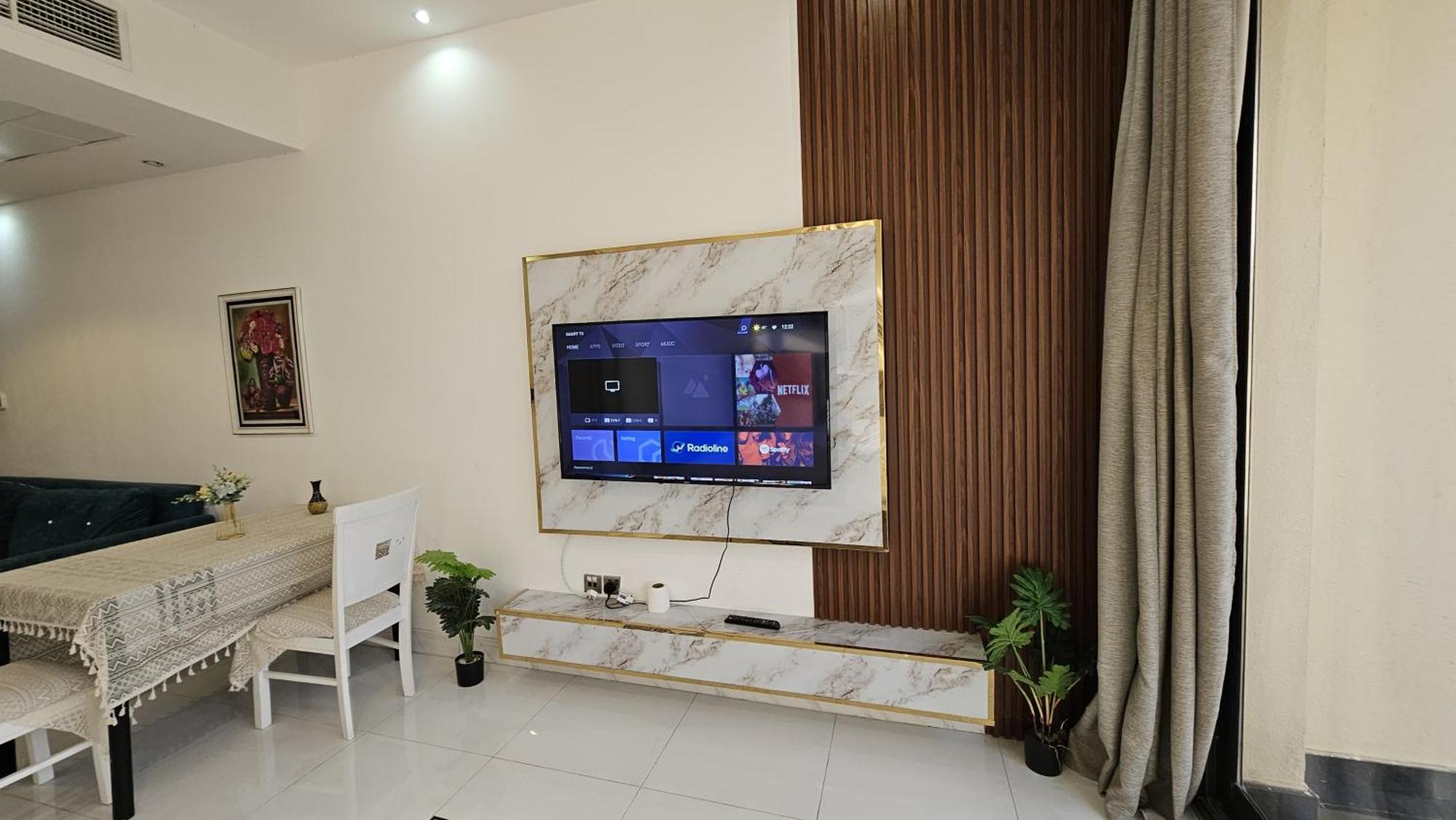 Dubai's Hidden Gem, 3bedroom + Private Pool Dubai