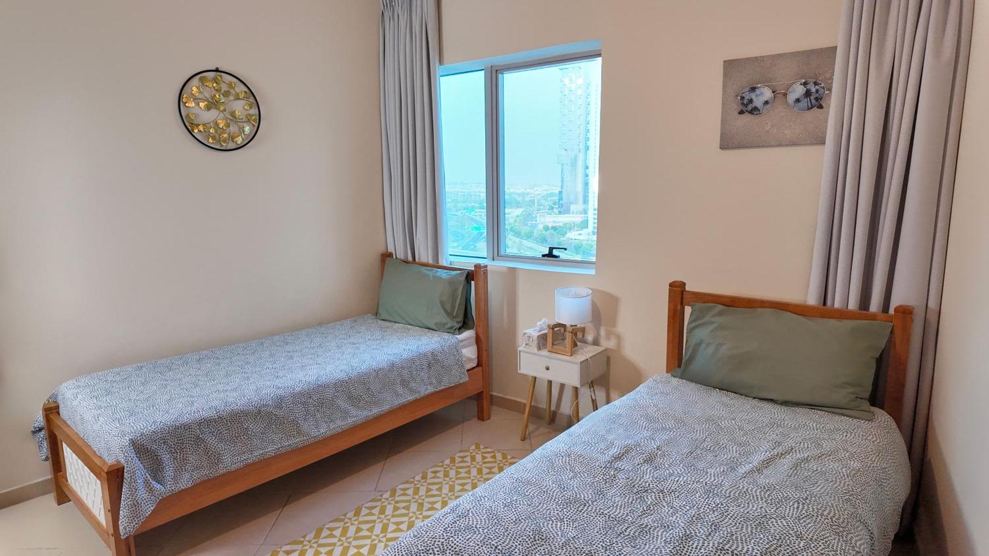 Spacious 2 Bed At Marina High Floor Apartment Dubai