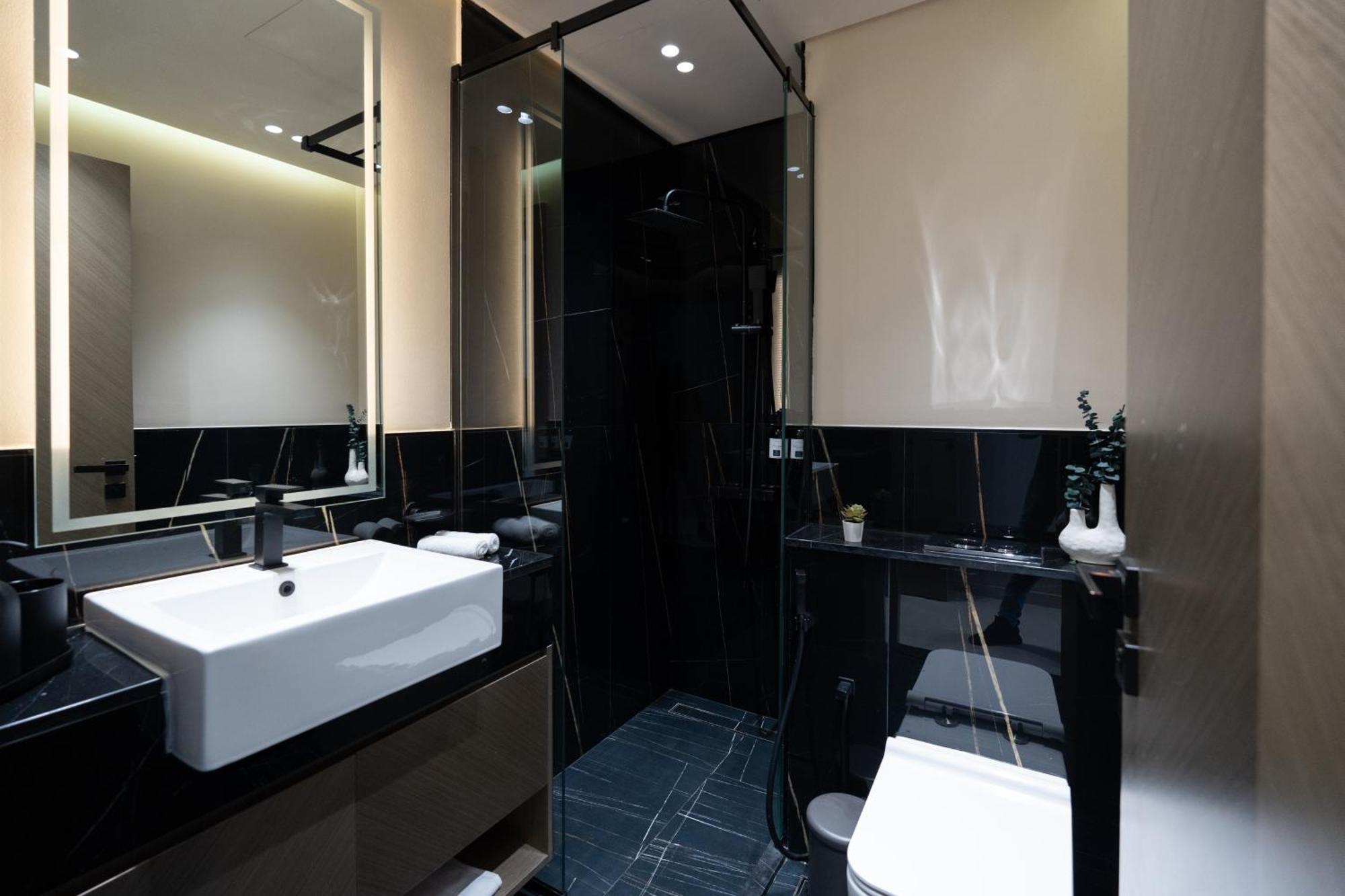 Keyrock Living - Luxury Furnished 2 Bedroom In Business Bay With Jacuzzi - Binghatti Canal Dubai