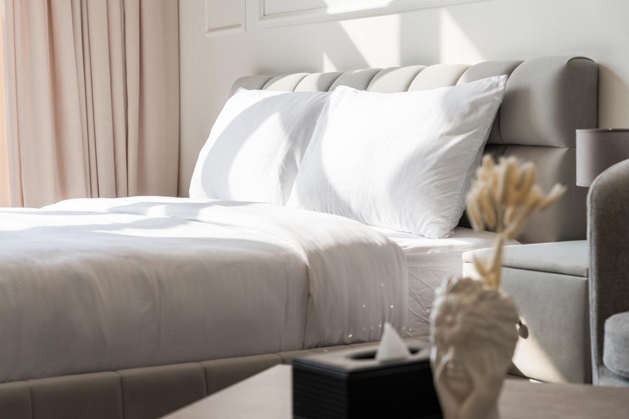 Apartment Cozy Near Silicon Oasis Hotspots Dubai