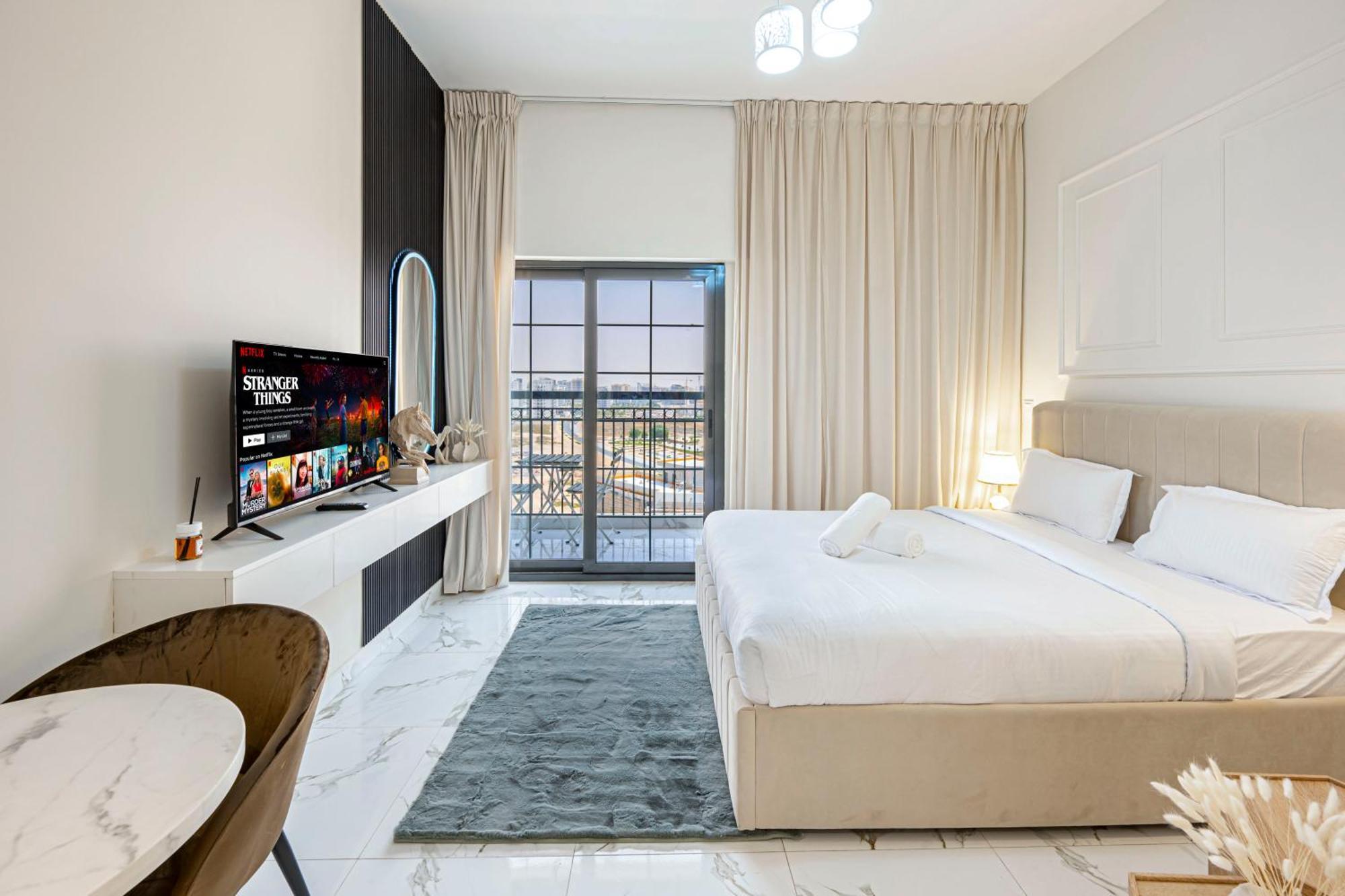 Urban Getaway In Dubailand Apartamento *