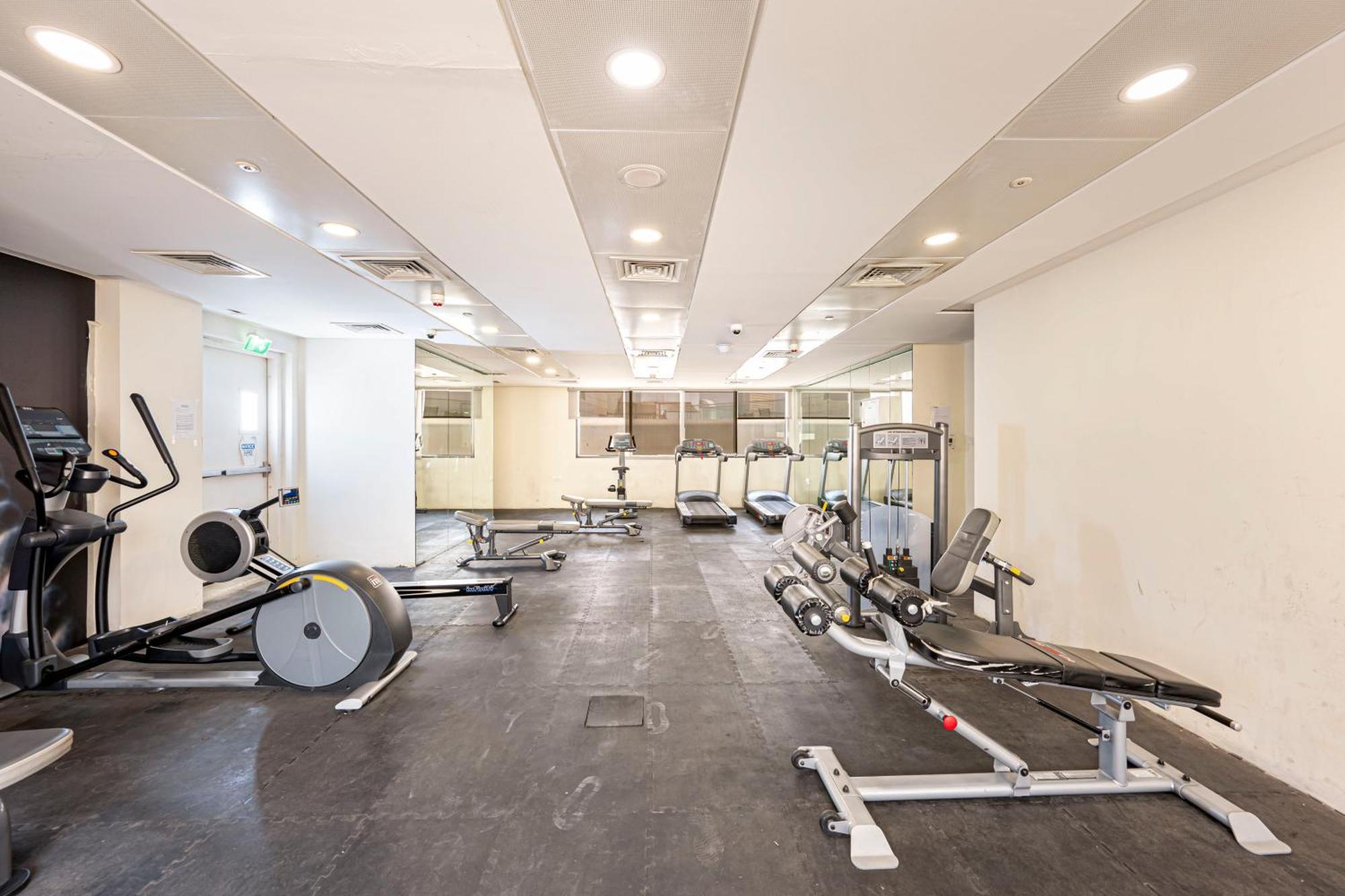 Urban Getaway In Dubailand Apartamento