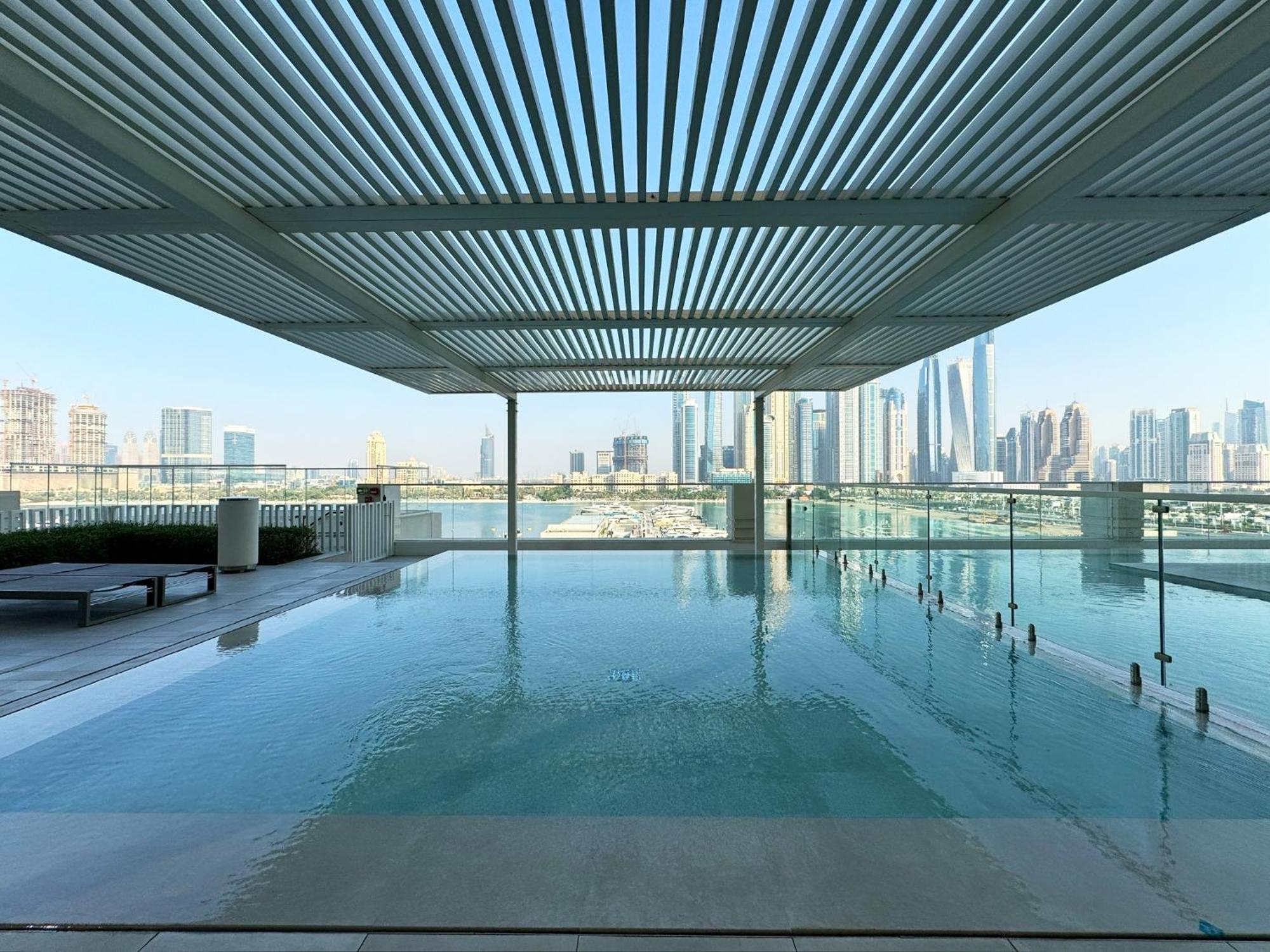 Apartment 2br Beachfront With Stunning Marina View Dubai