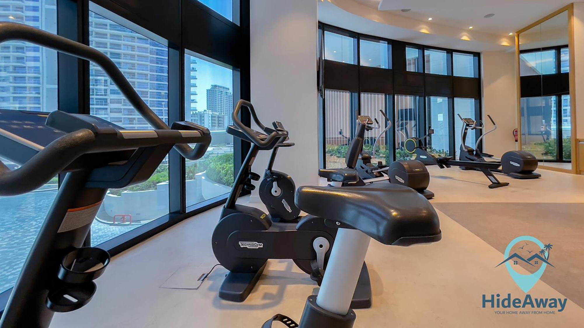 Apartment 3br Seaview Jbr Address *