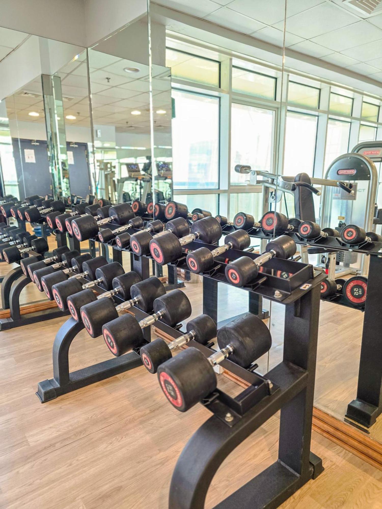 Stylish 1br Apartment! Near Metro & Stroll To Marina * Dubai
