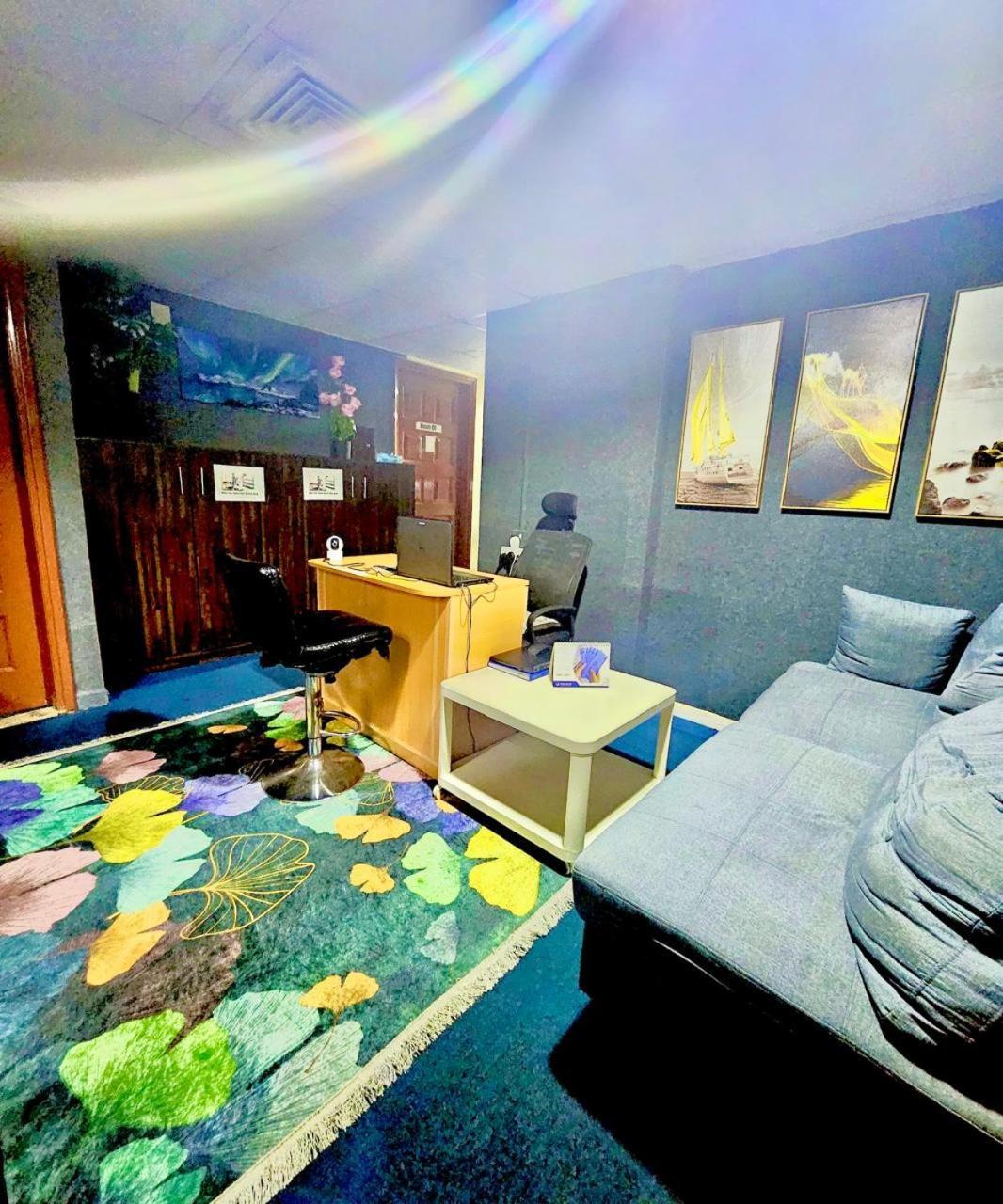 Hostel Woodvilla *