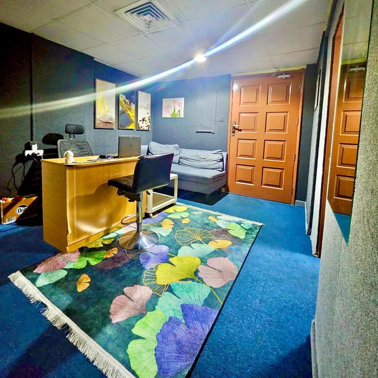 Hostel Woodvilla Dubai
