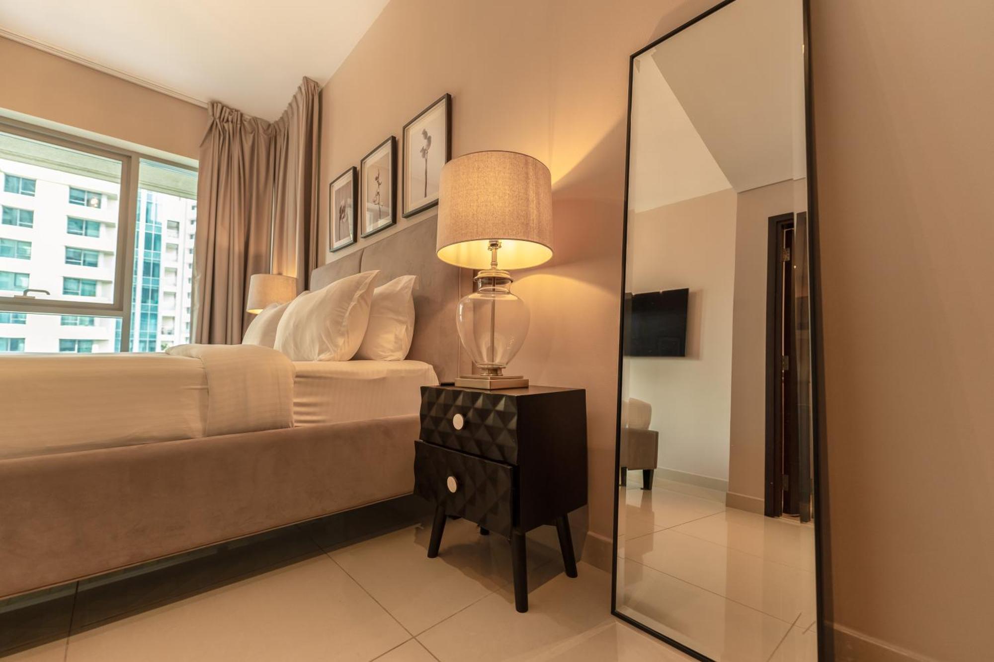 Luxury 1br -stunning Burj Khalifa & Fountain Views * Dubai