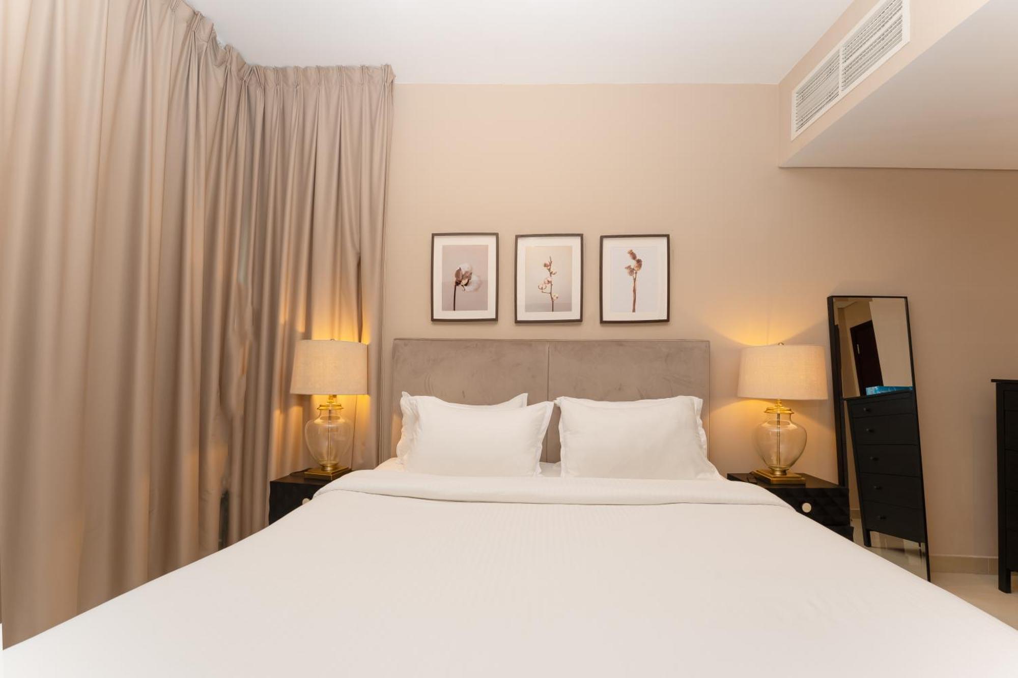 Luxury 1br -stunning Burj Khalifa & Fountain Views * Dubai