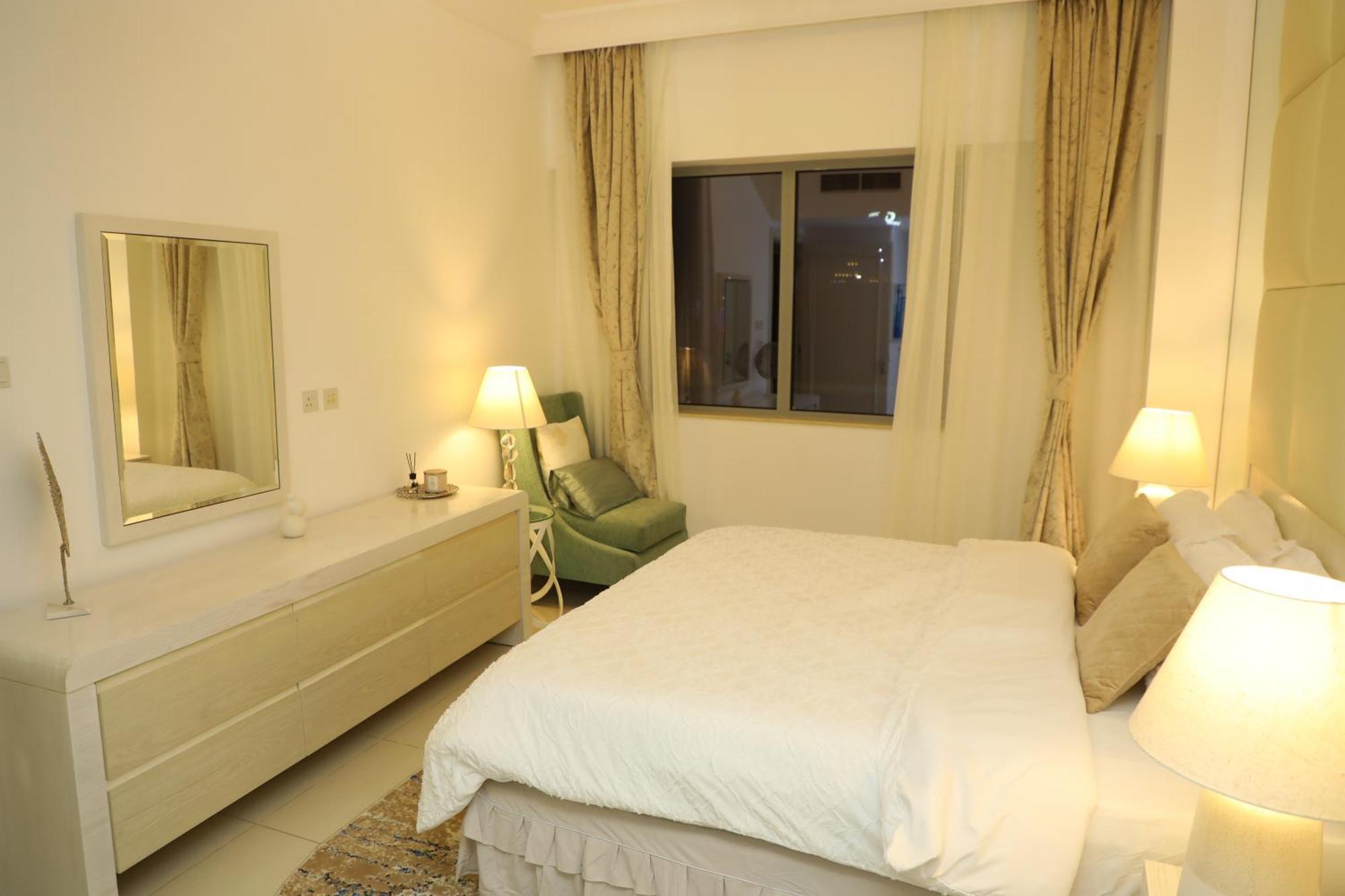 Luxury 1br With Burj Khalifa View In A 5 Star Facilities - 5 Min Walk To Mall * Dubai