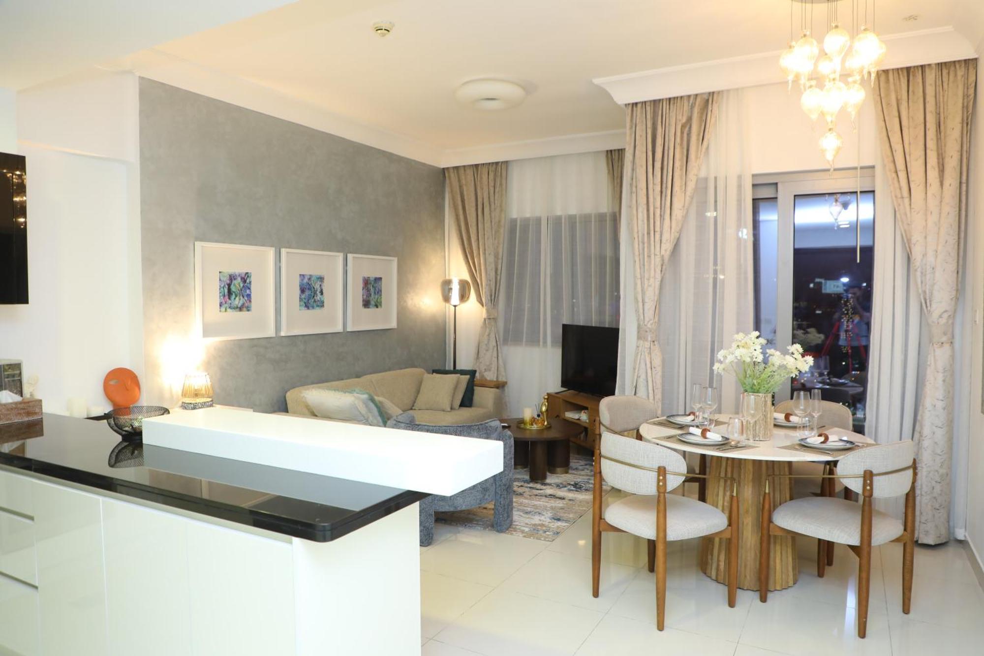 Luxury 1br With Burj Khalifa View In A 5 Star Facilities - 5 Min Walk To Mall * Dubai