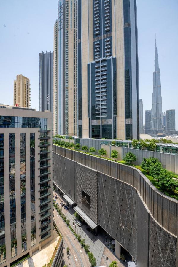 Luxury 1br With Burj Khalifa View In A 5 Star Facilities - 5 Min Walk To Mall Apartment *
