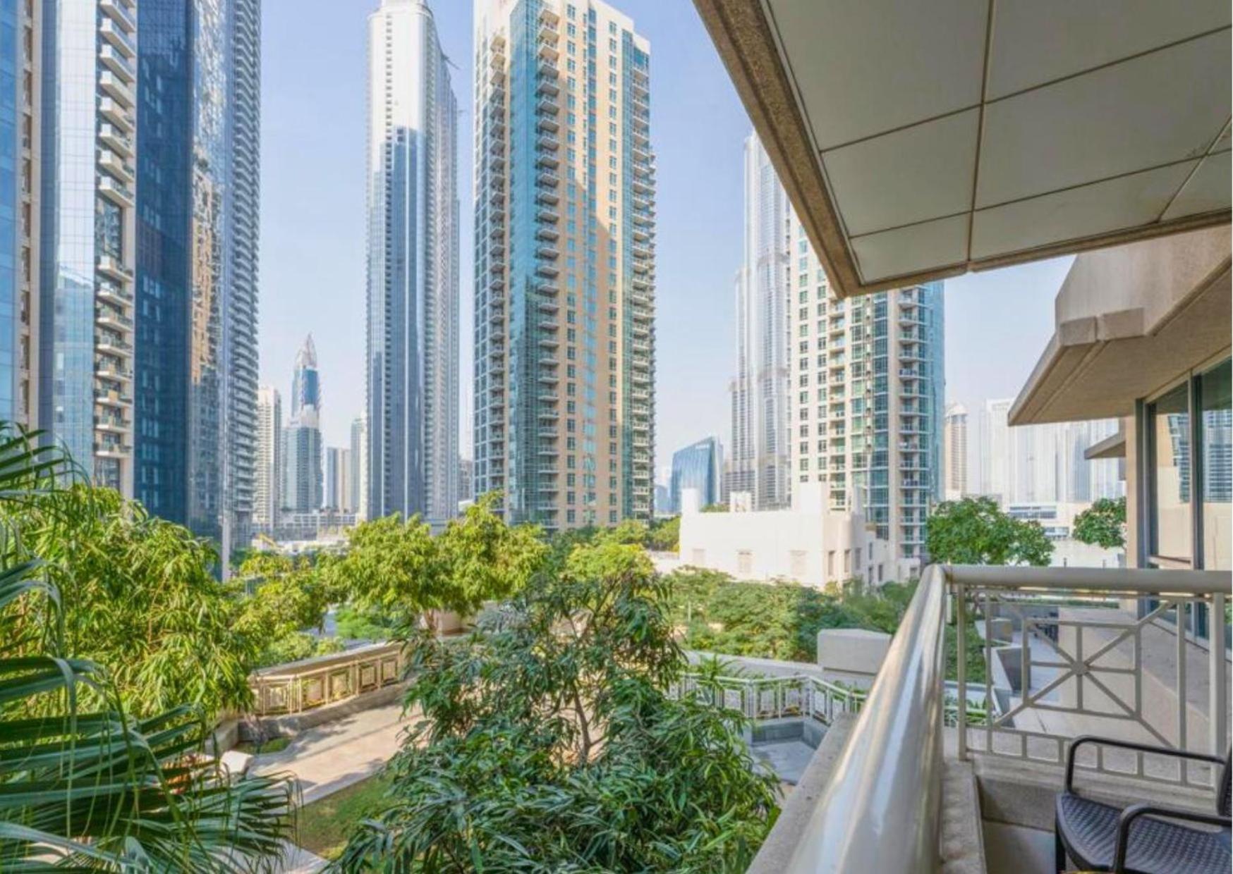 2br Partial Burj Khalifa & Pool View In 29 Boulevard Apartment Dubai