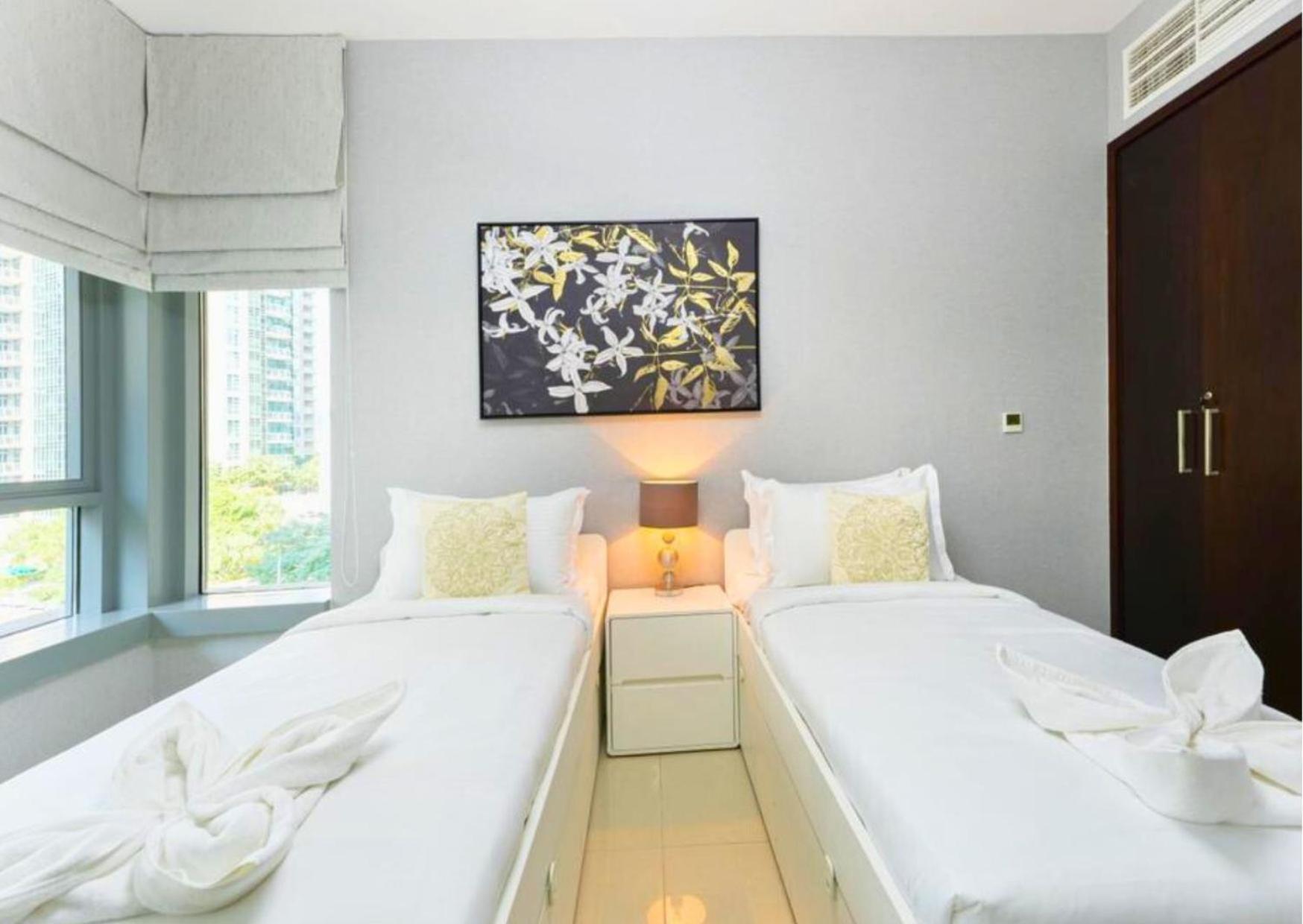 2br Partial Burj Khalifa & Pool View In 29 Boulevard Apartment