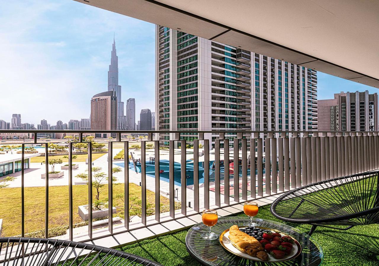 Luxurious Burj Khalifa View 5 Star 4bd In Downtown With Mall Access - Brand New Dubai
