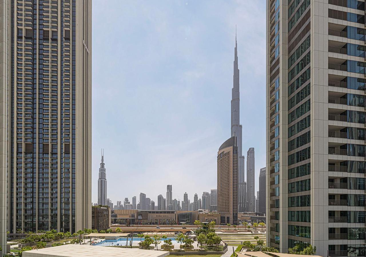 Luxurious Burj Khalifa View 5 Star 4bd In Downtown With Mall Access - Brand New Apartment *