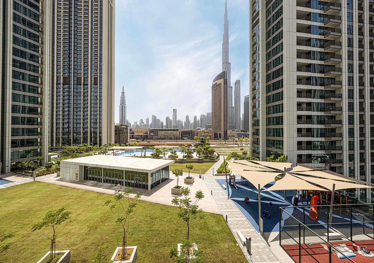 Luxurious Burj Khalifa View 5 Star 4bd In Downtown With Mall Access - Brand New *
