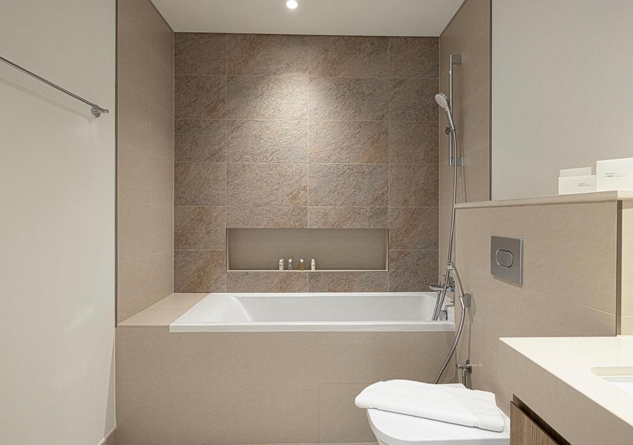 Apartment Luxurious Burj Khalifa View 5 Star 4bd In Downtown With Mall Access - Brand New *
