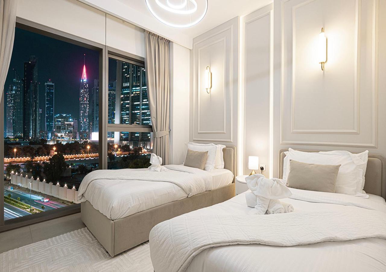 Apartment Luxurious Burj Khalifa View 5 Star 4bd In Downtown With Mall Access - Brand New