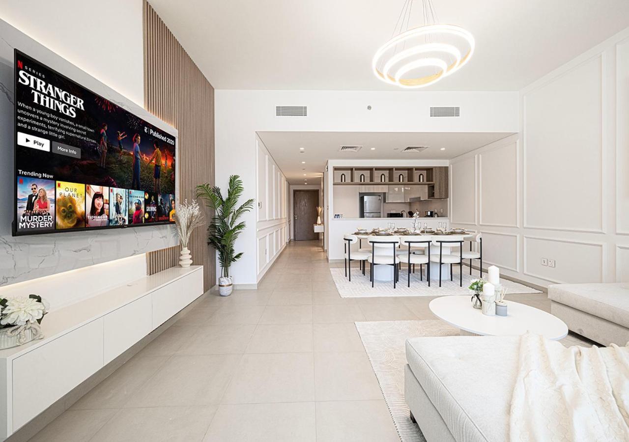 Luxurious Burj Khalifa View 5 Star 4bd In Downtown With Mall Access - Brand New Apartment