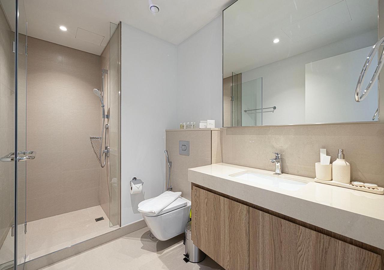 Apartment Luxurious Burj Khalifa View 5 Star 4bd In Downtown With Mall Access - Brand New