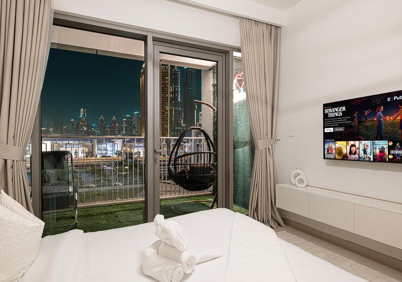 Luxurious Burj Khalifa View 5 Star 4bd In Downtown With Mall Access - Brand New Apartment Dubai