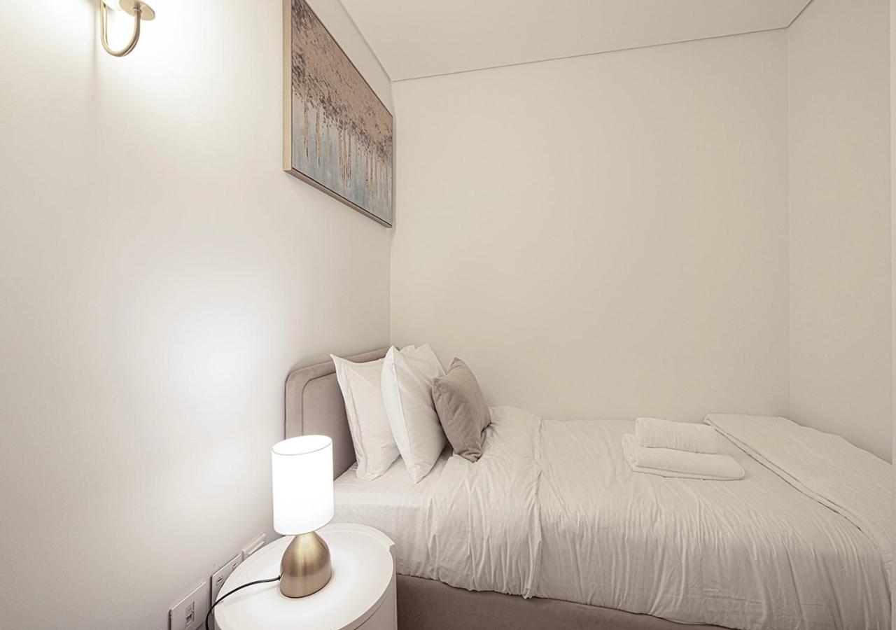 Apartment Luxurious Burj Khalifa View 5 Star 4bd In Downtown With Mall Access - Brand New Dubai