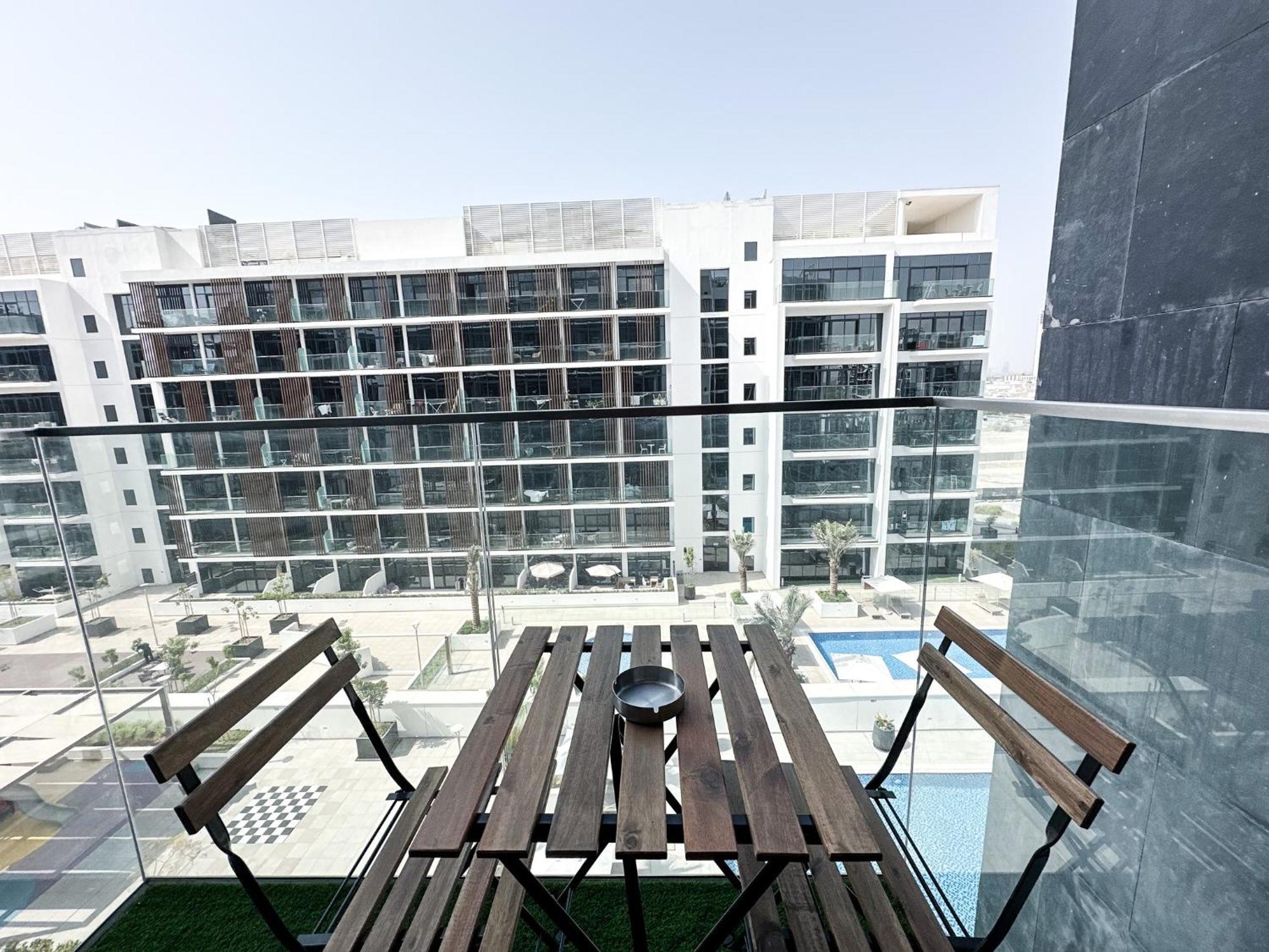 Easygo - Unbeatable Deals On Urban In Riviera 16 * Dubai