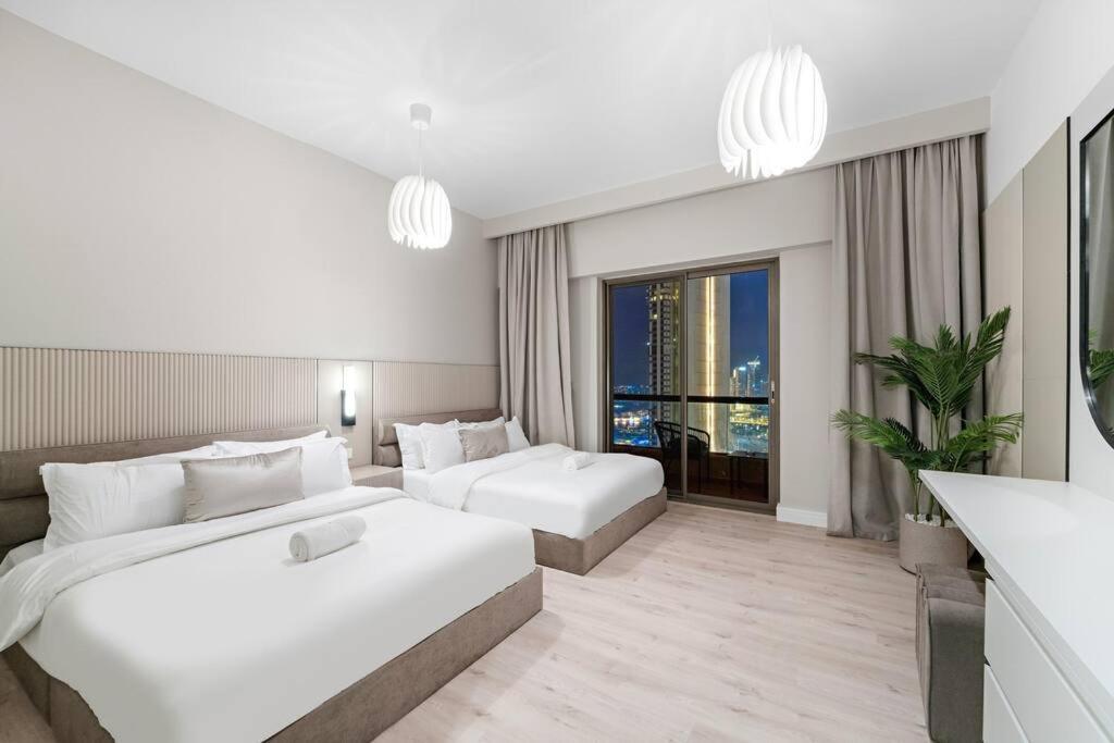 Apartment First Class 2br Breathtaking & Palm View Dubai