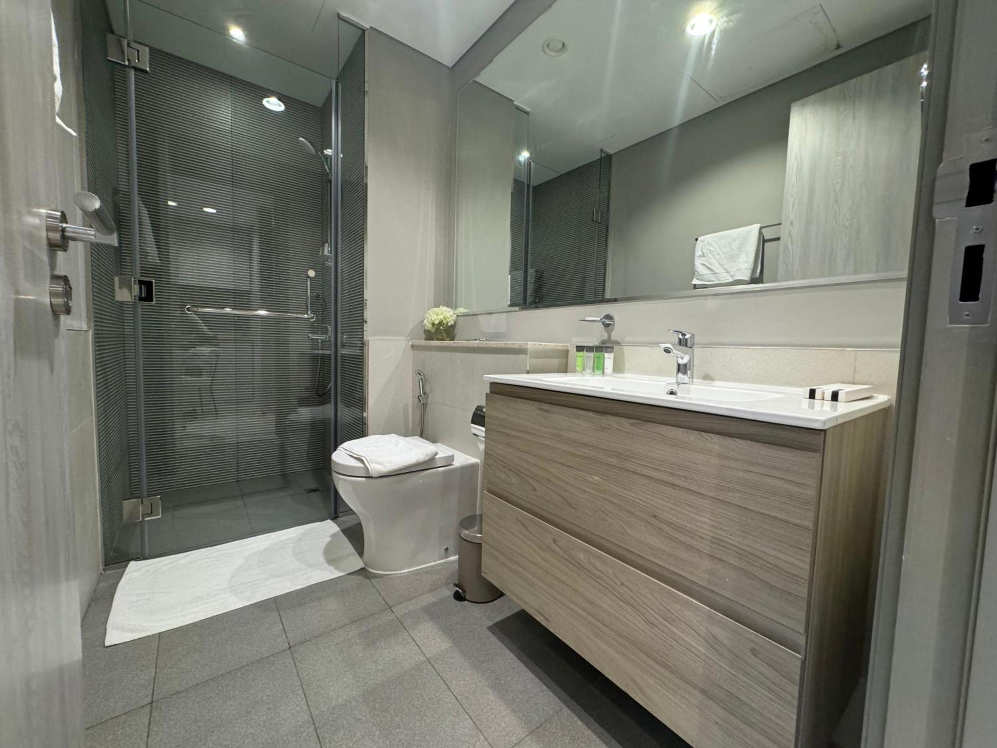 Ashri Homes Stylish Near Burj Khalifa Apartment