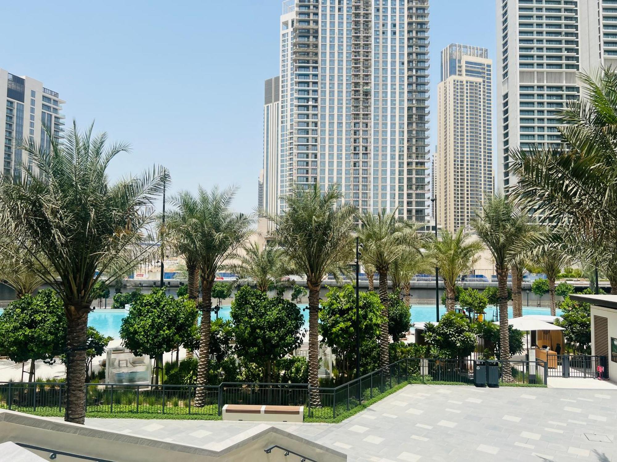 Modern 1br Creek Access Summer 3 Dubai