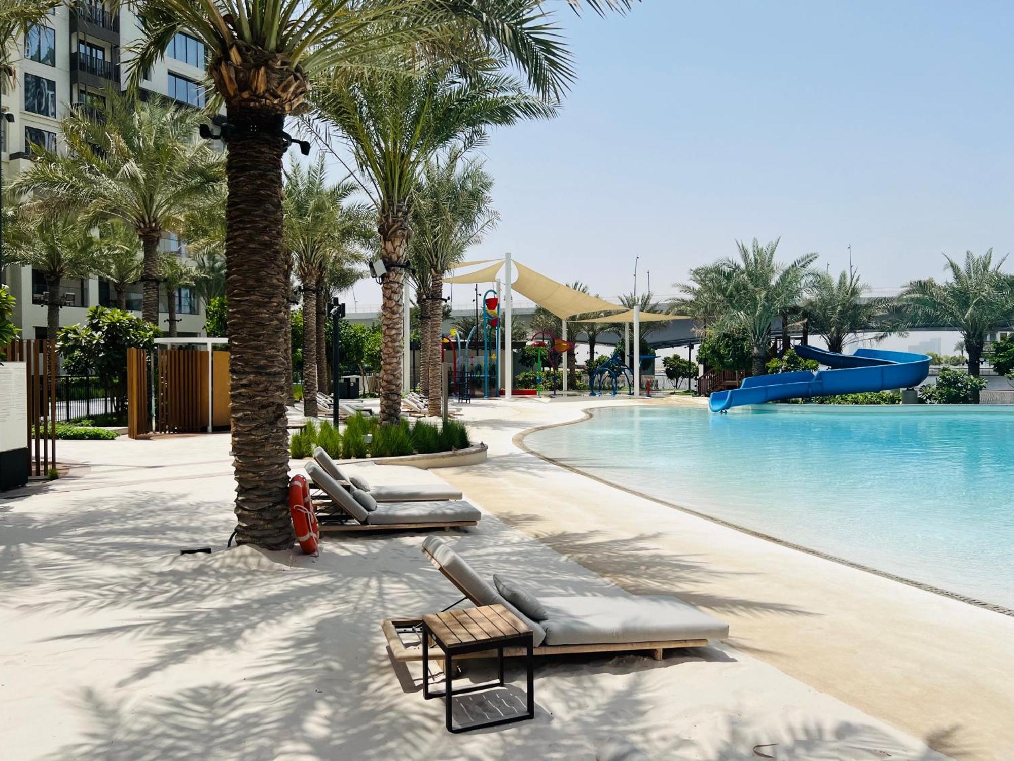 Modern 1br Creek Access Summer 3 Dubai