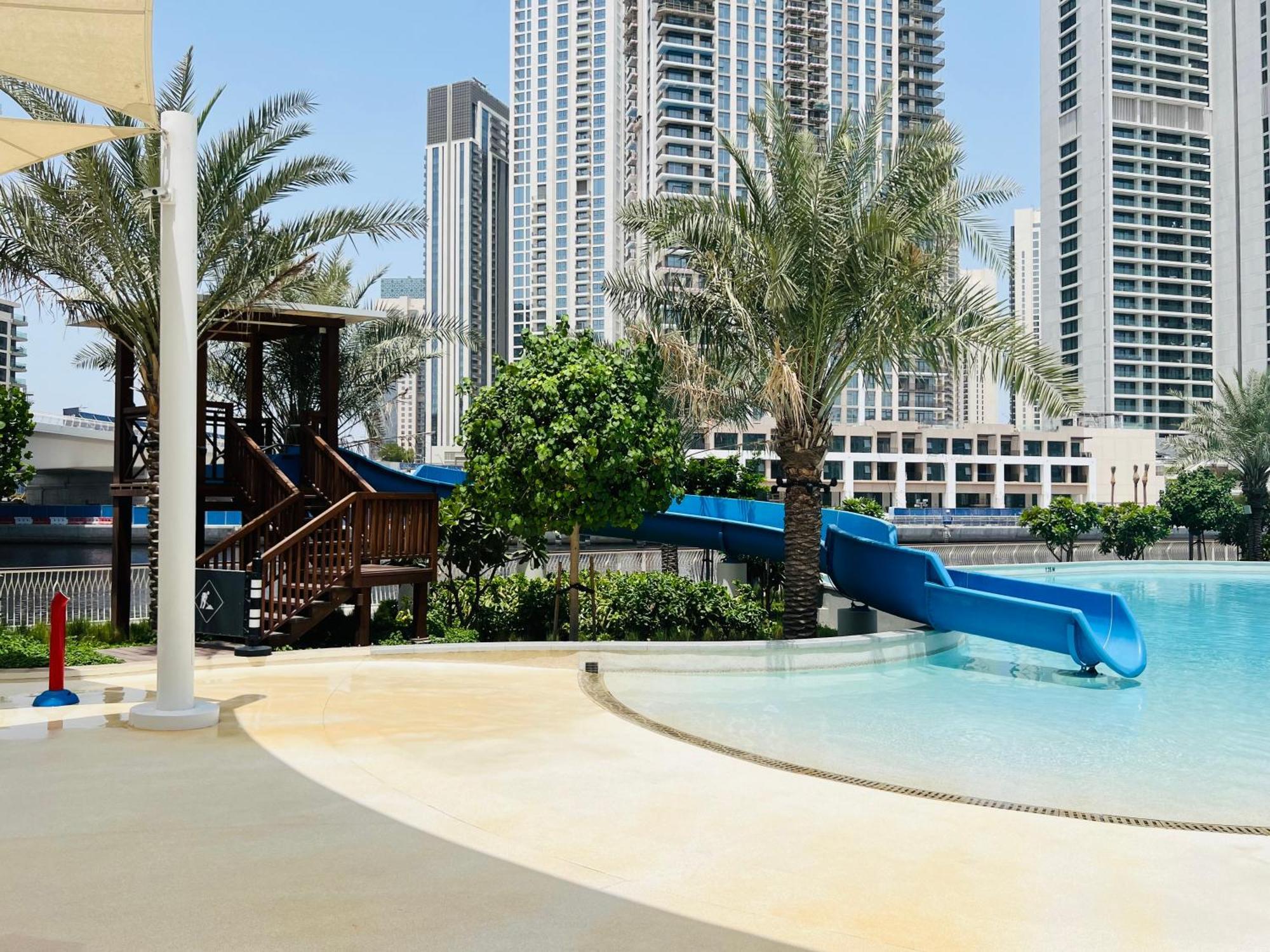 Modern 1br Creek Access Summer 3 Dubai